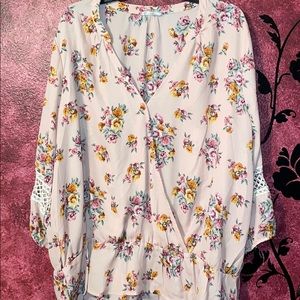 Siren Lily Floral Top size 3x